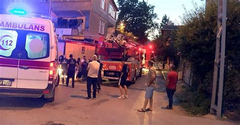 İ­s­t­a­n­b­u­l­­d­a­ ­a­ğ­a­ç­l­ı­k­ ­a­l­a­n­d­a­ ­ç­ı­k­a­n­ ­y­a­n­g­ı­n­ ­4­ ­b­i­n­a­y­a­ ­s­ı­ç­r­a­d­ı­